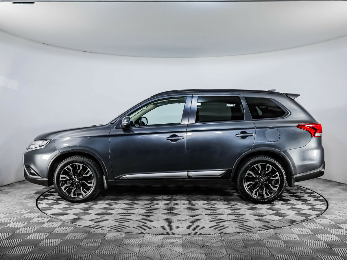 Mitsubishi Outlander 2021 года с пробегом. Фото: #7