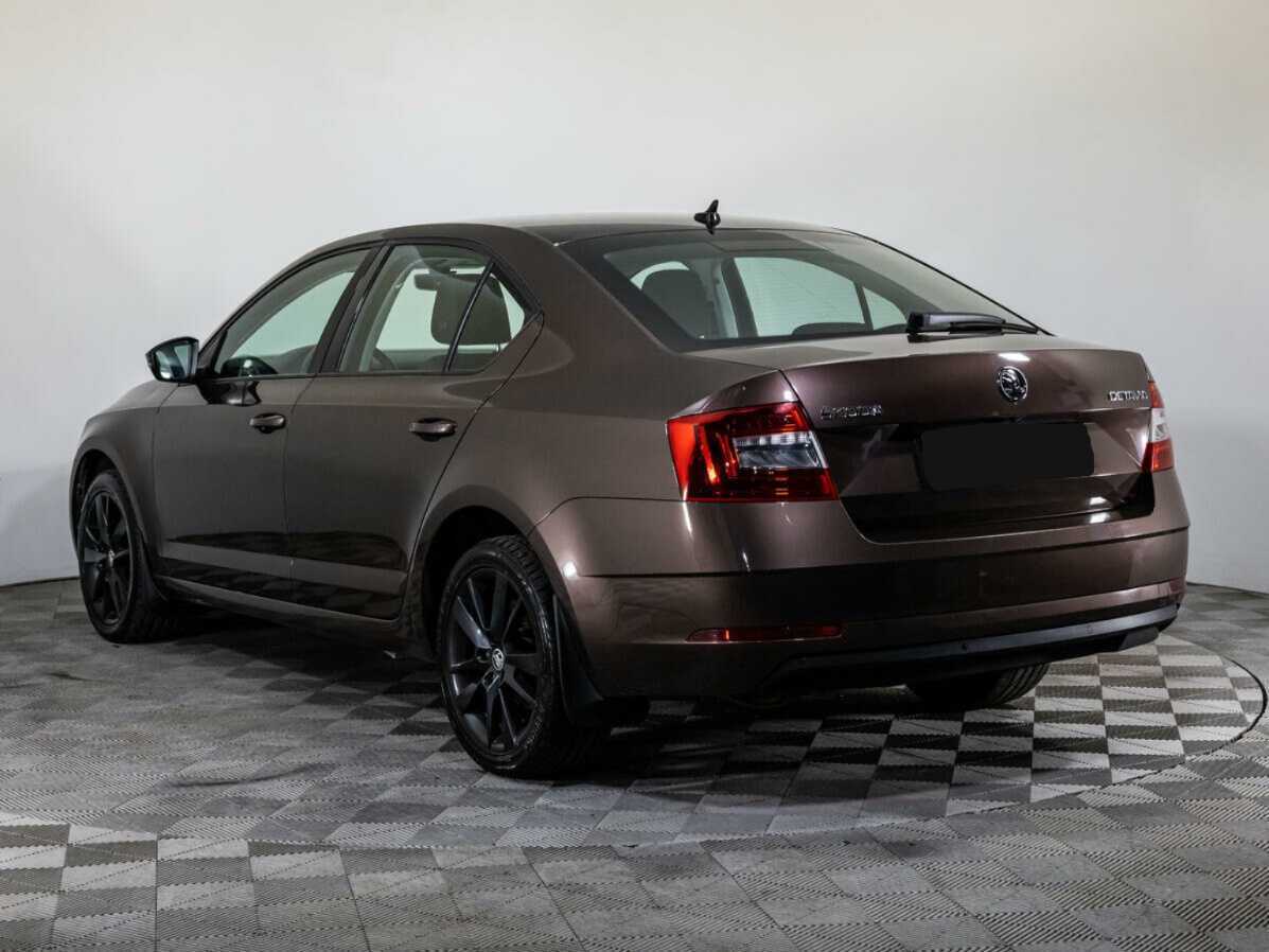 Skoda Octavia 2018 года с пробегом. Фото: #6