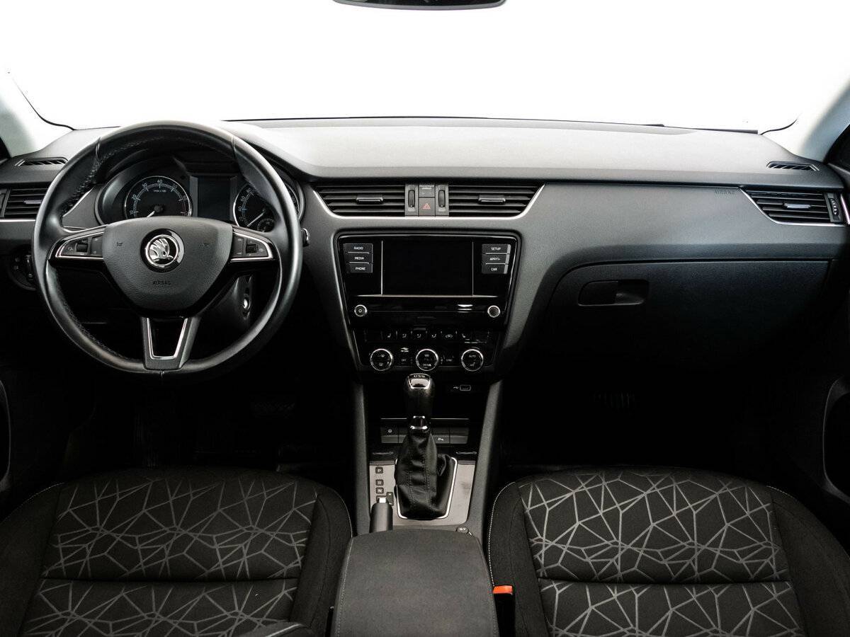 Skoda Octavia 2018 года с пробегом. Фото: #9