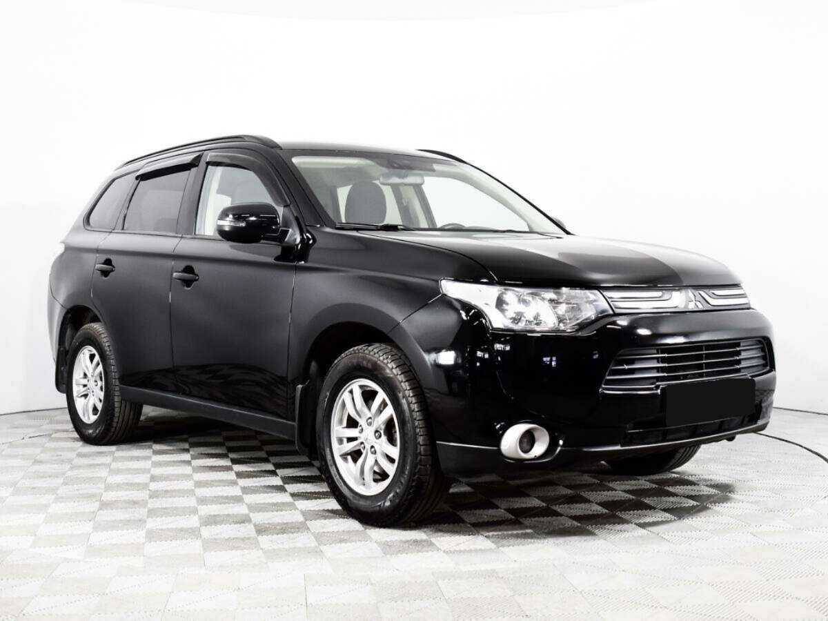 Mitsubishi Outlander 2013 года с пробегом. Фото: #2