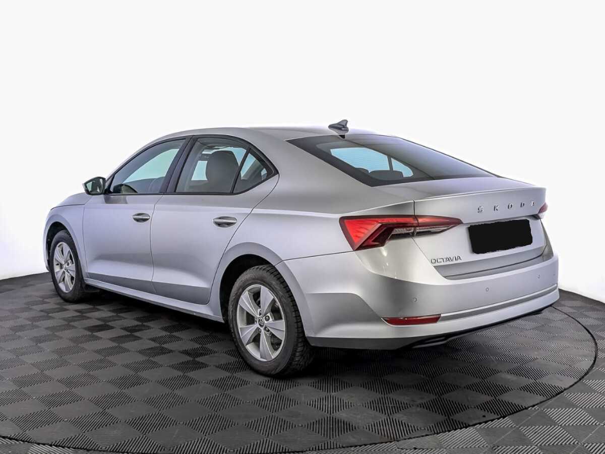 Skoda Octavia 2021 года с пробегом. Фото: #6