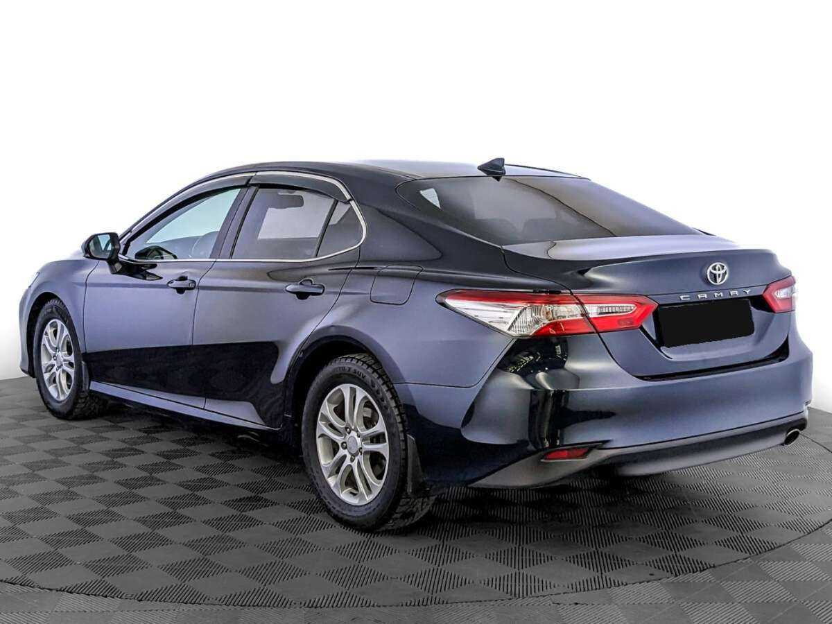 Toyota Camry 2020 года с пробегом. Фото: #6