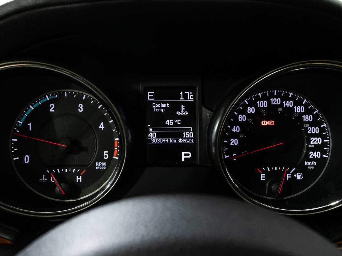 Jeep Grand Cherokee 2012 года с пробегом. Фото: #11