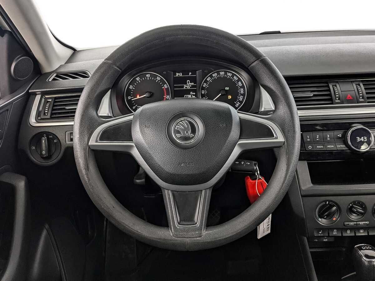 Skoda Rapid 2015 года с пробегом. Фото: #17