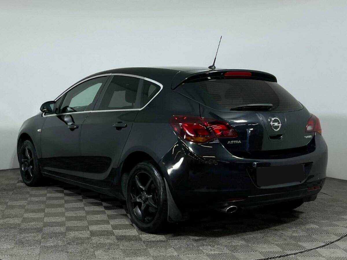 Opel Astra 2012 года с пробегом. Фото: #6