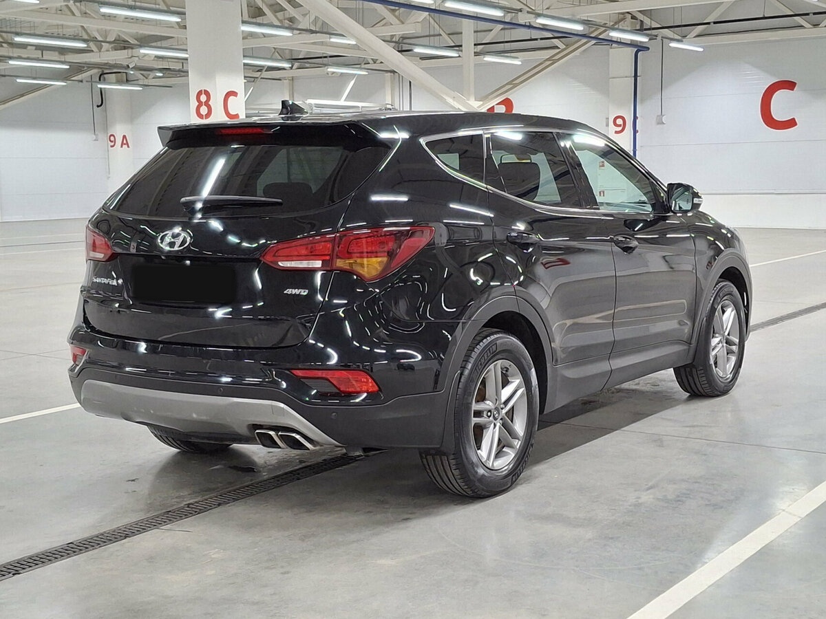 Hyundai Santa Fe 2018 года с пробегом. Фото: #4