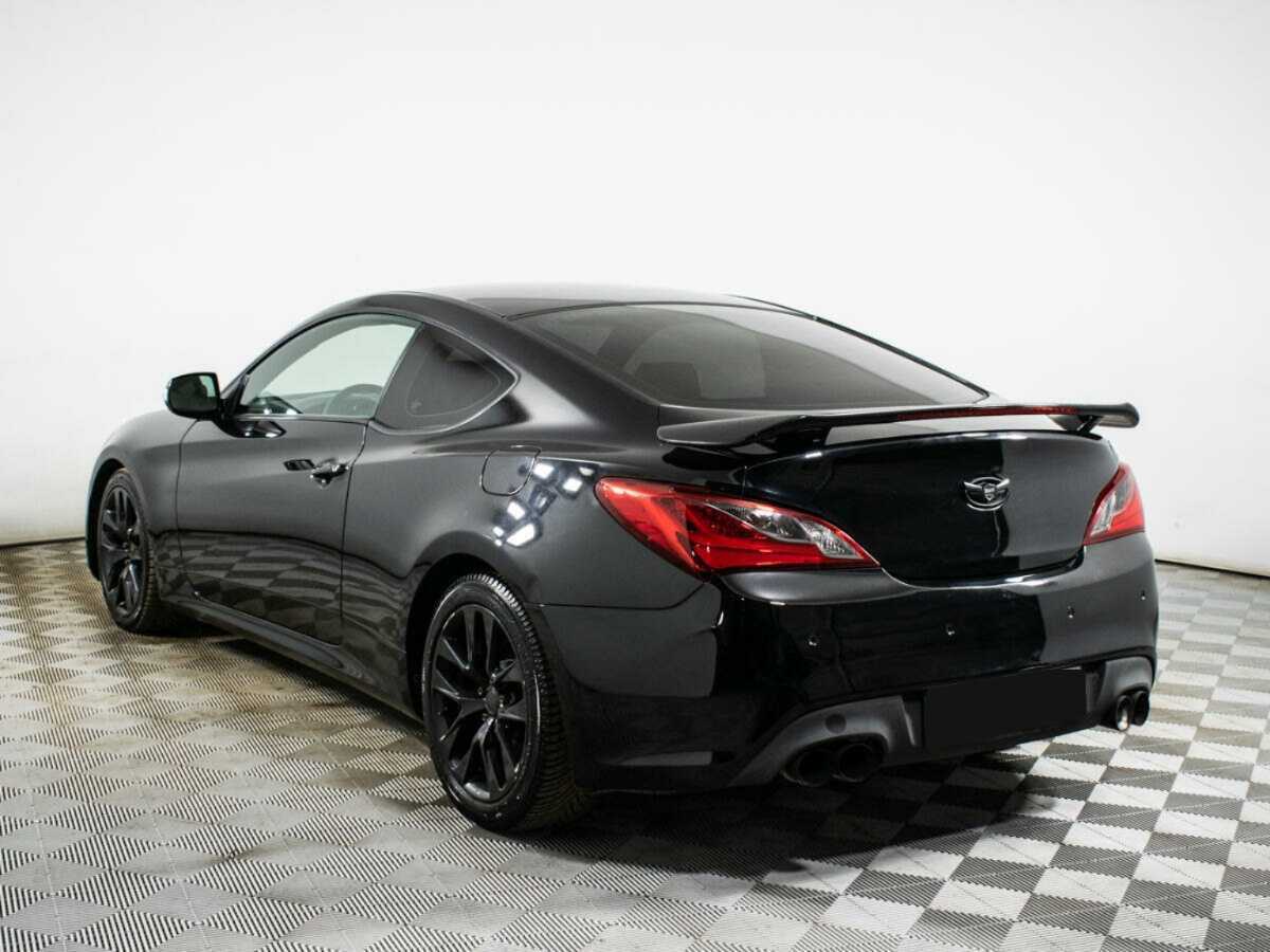 Hyundai Genesis Coupe 2012 года с пробегом. Фото: #5
