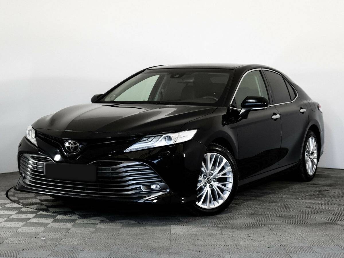 Toyota Camry 2019 года с пробегом. Посмотреть фото