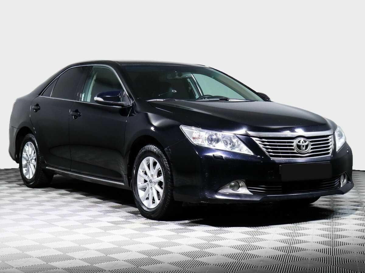 Toyota Camry 2013 года с пробегом. Фото: #2