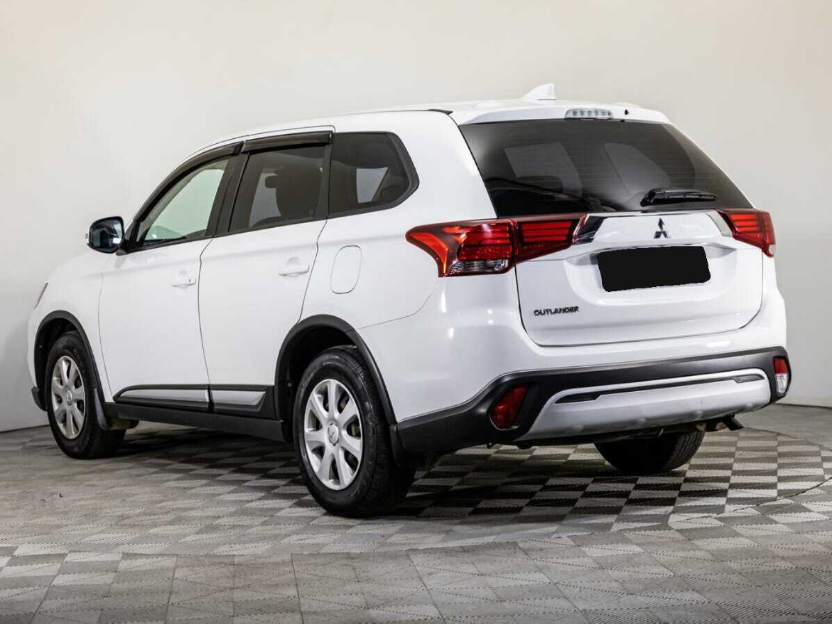 Mitsubishi Outlander 2020 года с пробегом. Фото: #5