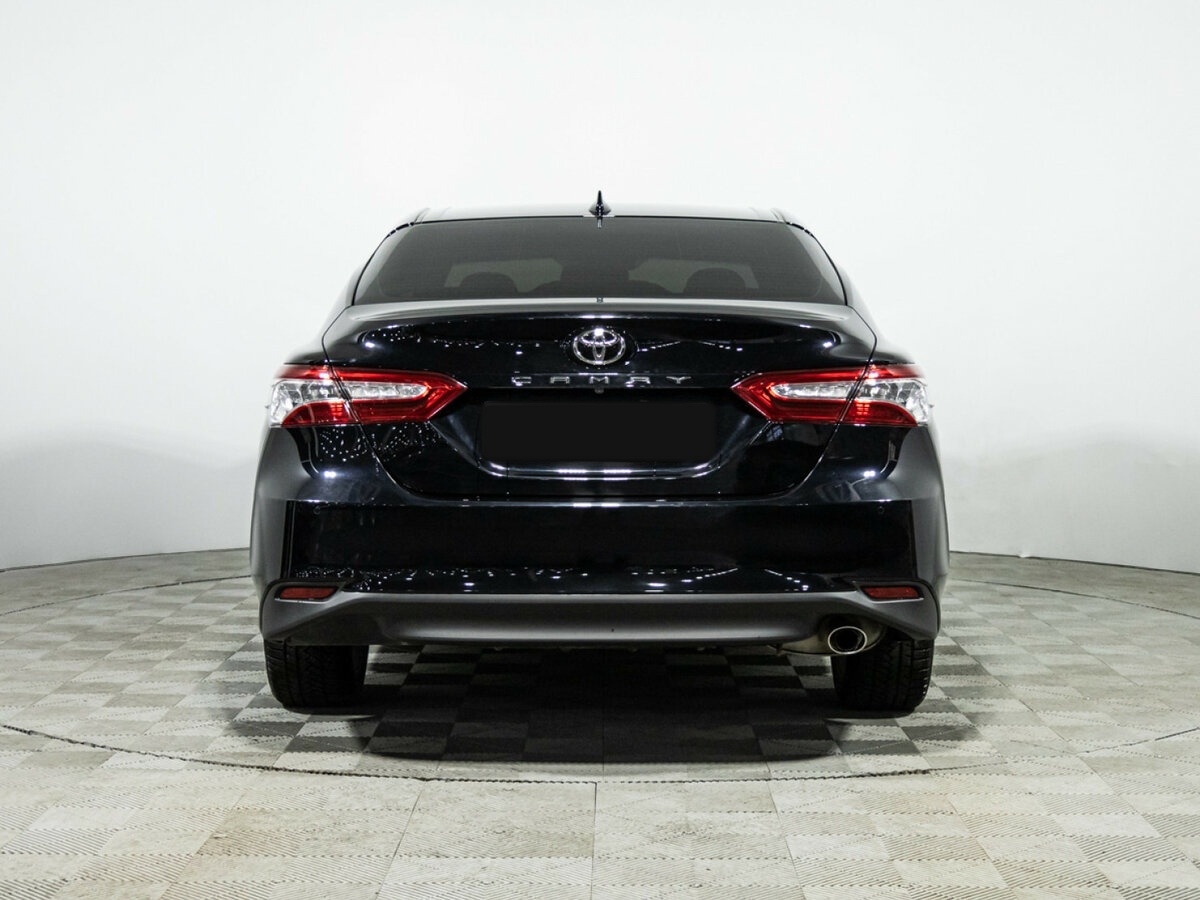 Toyota Camry 2020 года с пробегом. Фото: #4