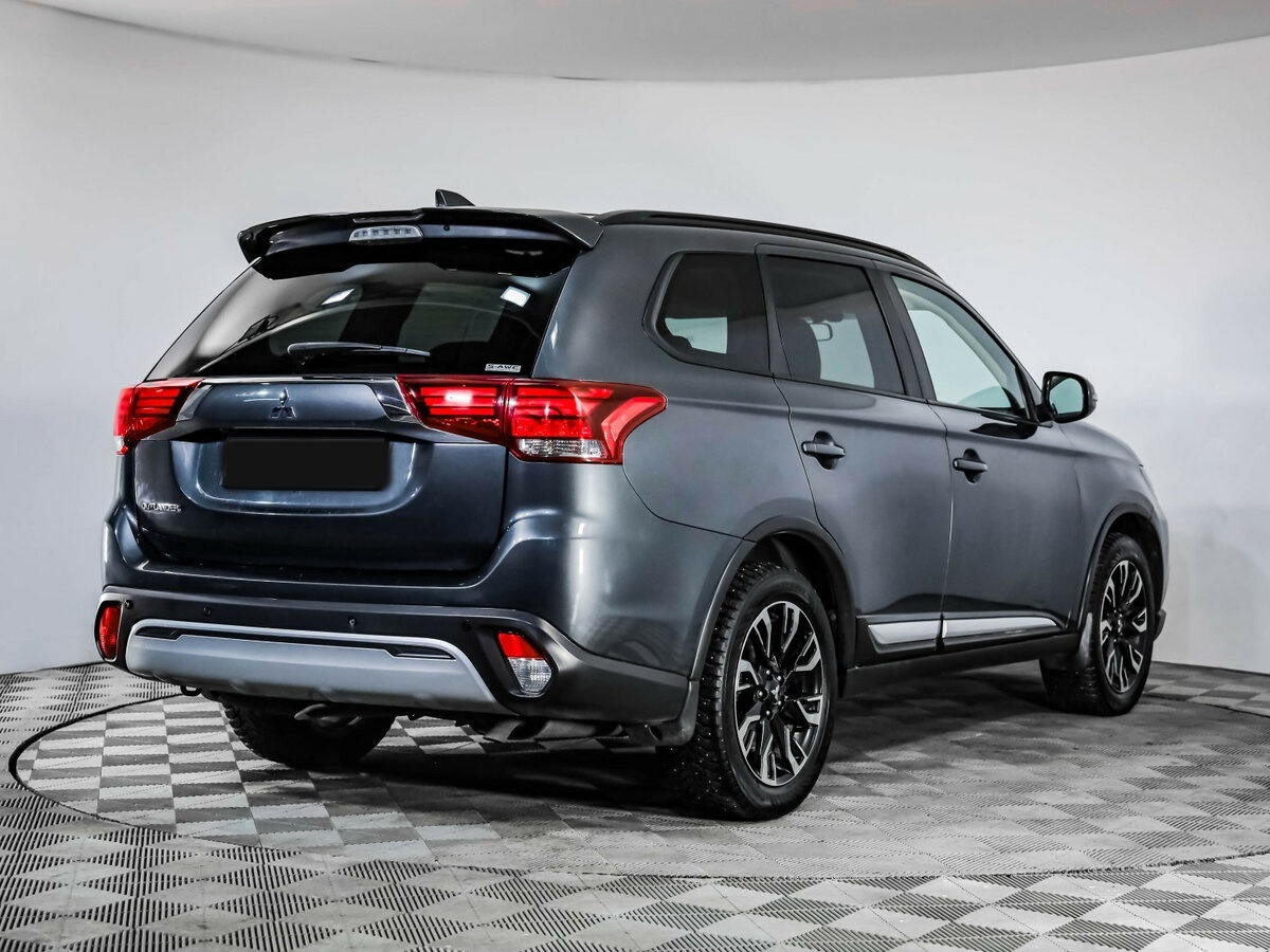Mitsubishi Outlander 2021 года с пробегом. Фото: #4