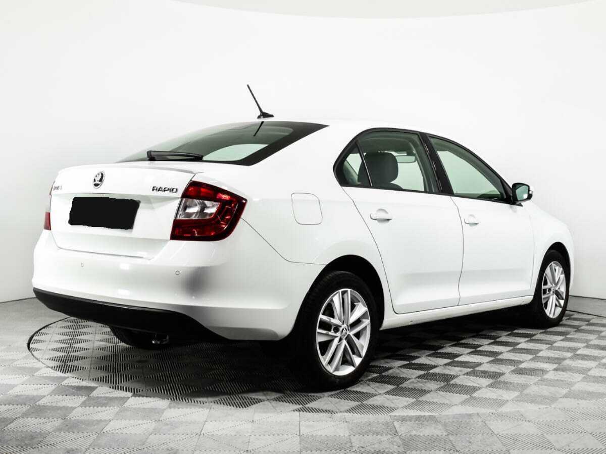Skoda Rapid 2018 года с пробегом. Фото: #4