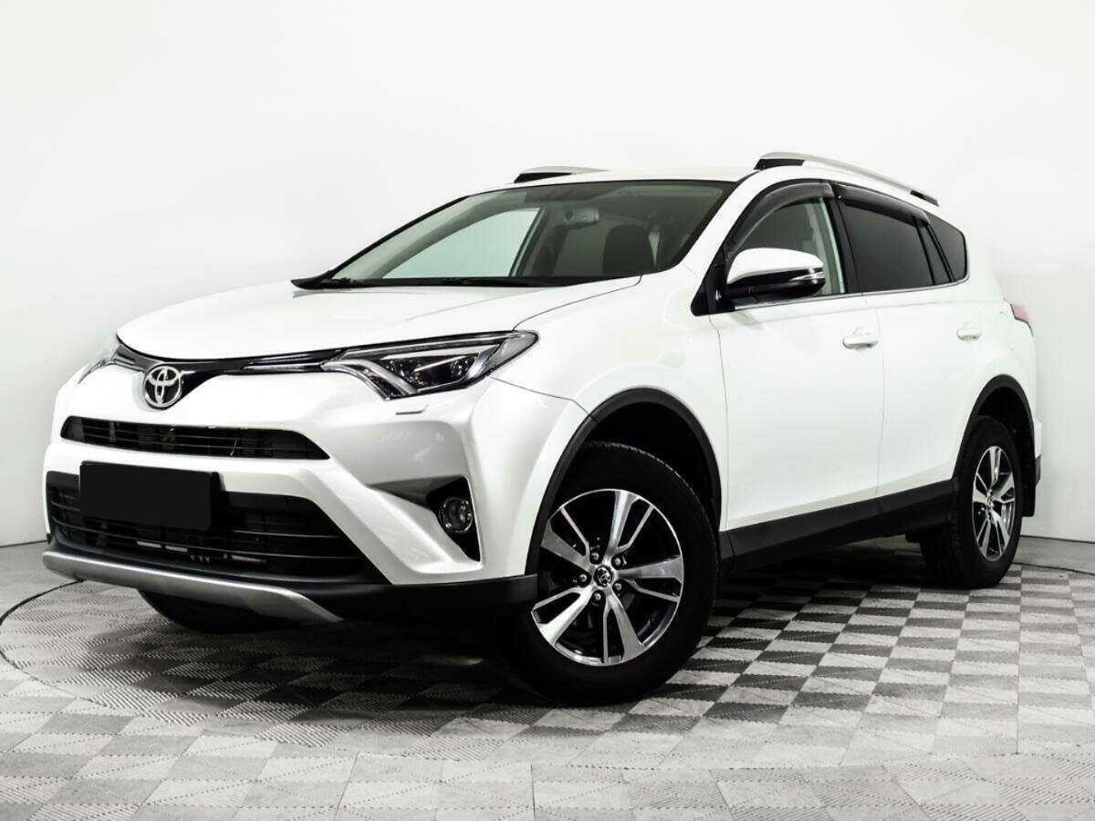 Toyota RAV4 2018 года с пробегом. Фото: #0