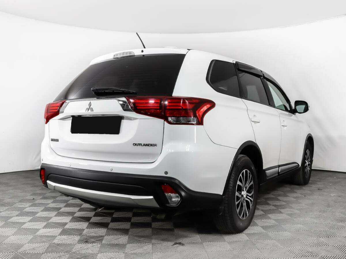 Mitsubishi Outlander 2016 года с пробегом. Фото: #4