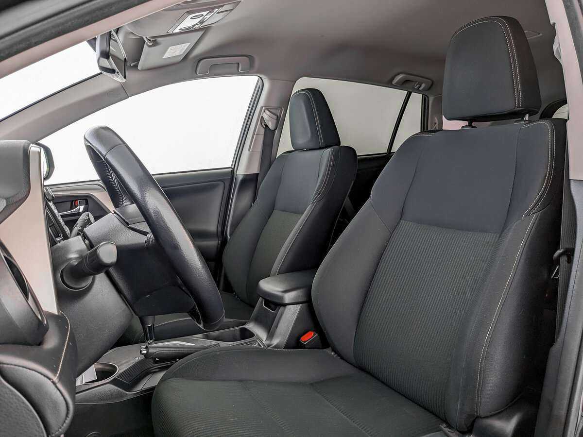 Toyota RAV4 2014 года с пробегом. Фото: #14