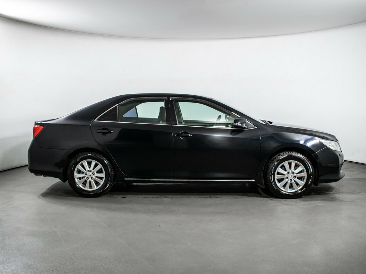 Toyota Camry 2013 года с пробегом. Фото: #3