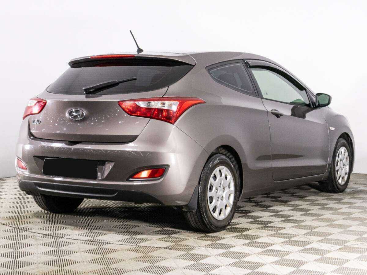 Hyundai i30 2013 года с пробегом. Фото: #4
