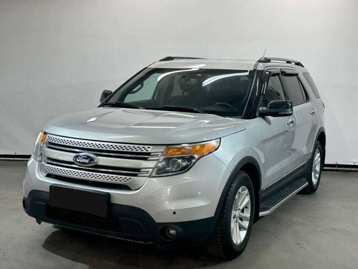 Ford Explorer 2013 года с пробегом. Фото: #0