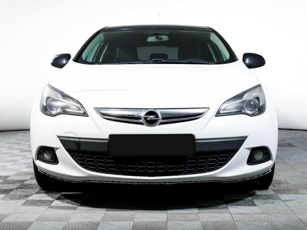 Opel Astra 2013 года с пробегом. Фото: #1