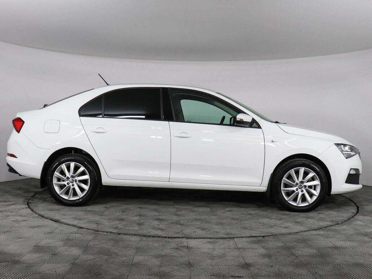 Skoda Rapid 2022 года с пробегом. Фото: #3