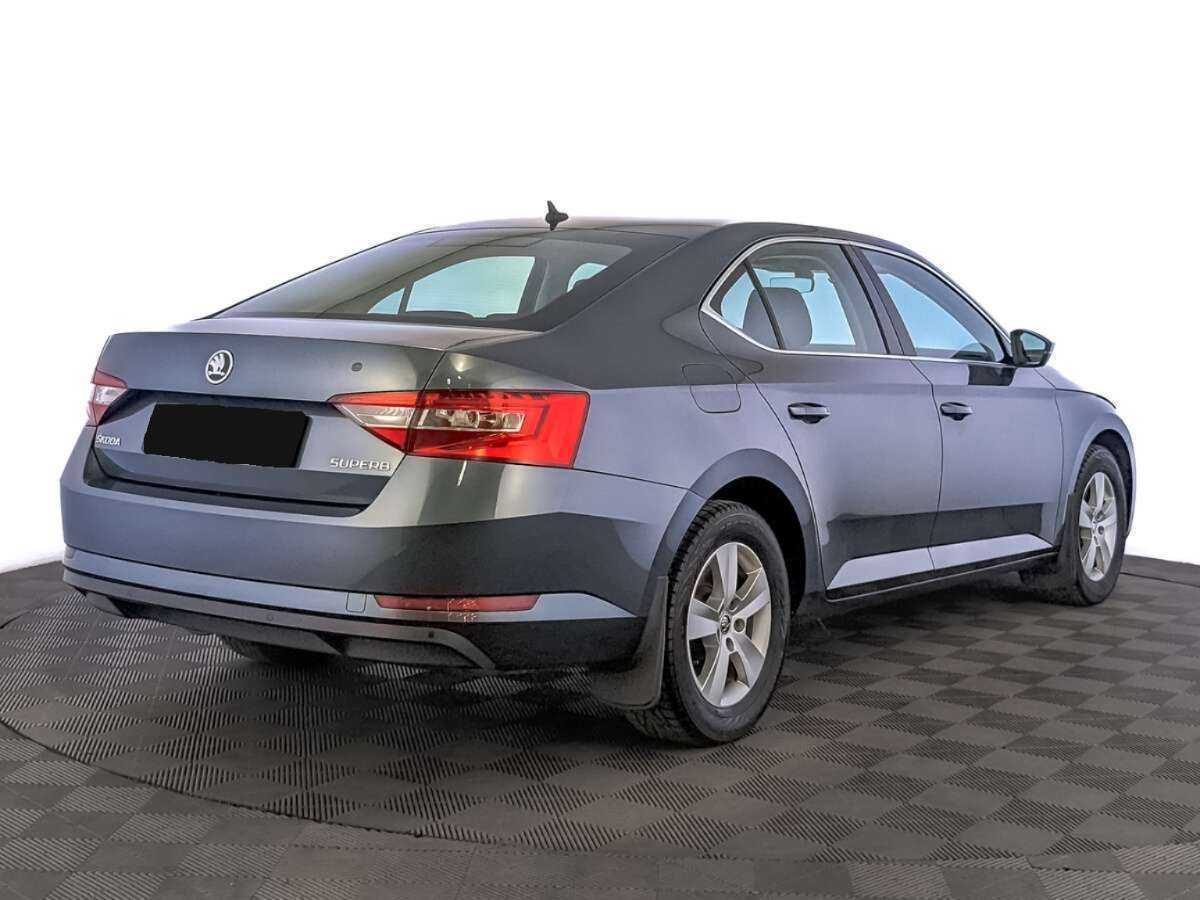 Skoda Superb 2019 года с пробегом. Фото: #4