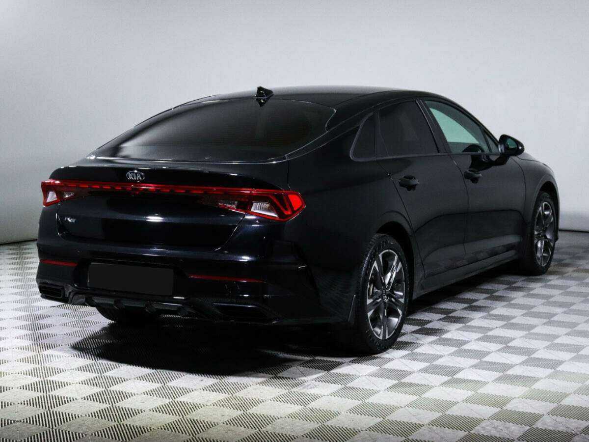 Kia K5 2021 года с пробегом. Фото: #3