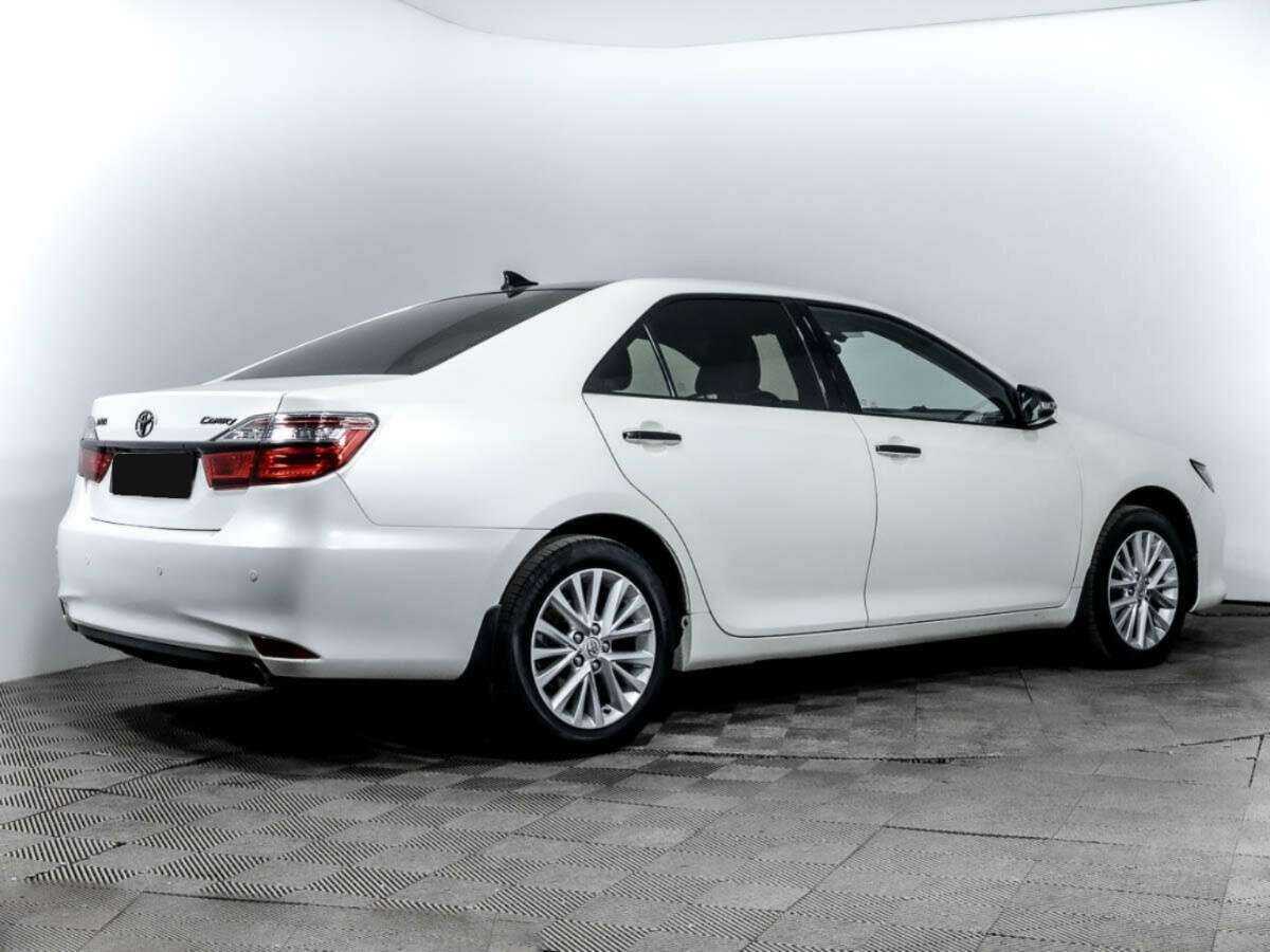 Toyota Camry 2015 года с пробегом. Фото: #3