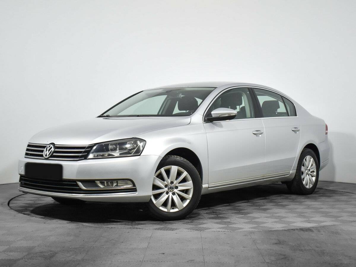 Volkswagen Passat 2012 года с пробегом. Фото: #0