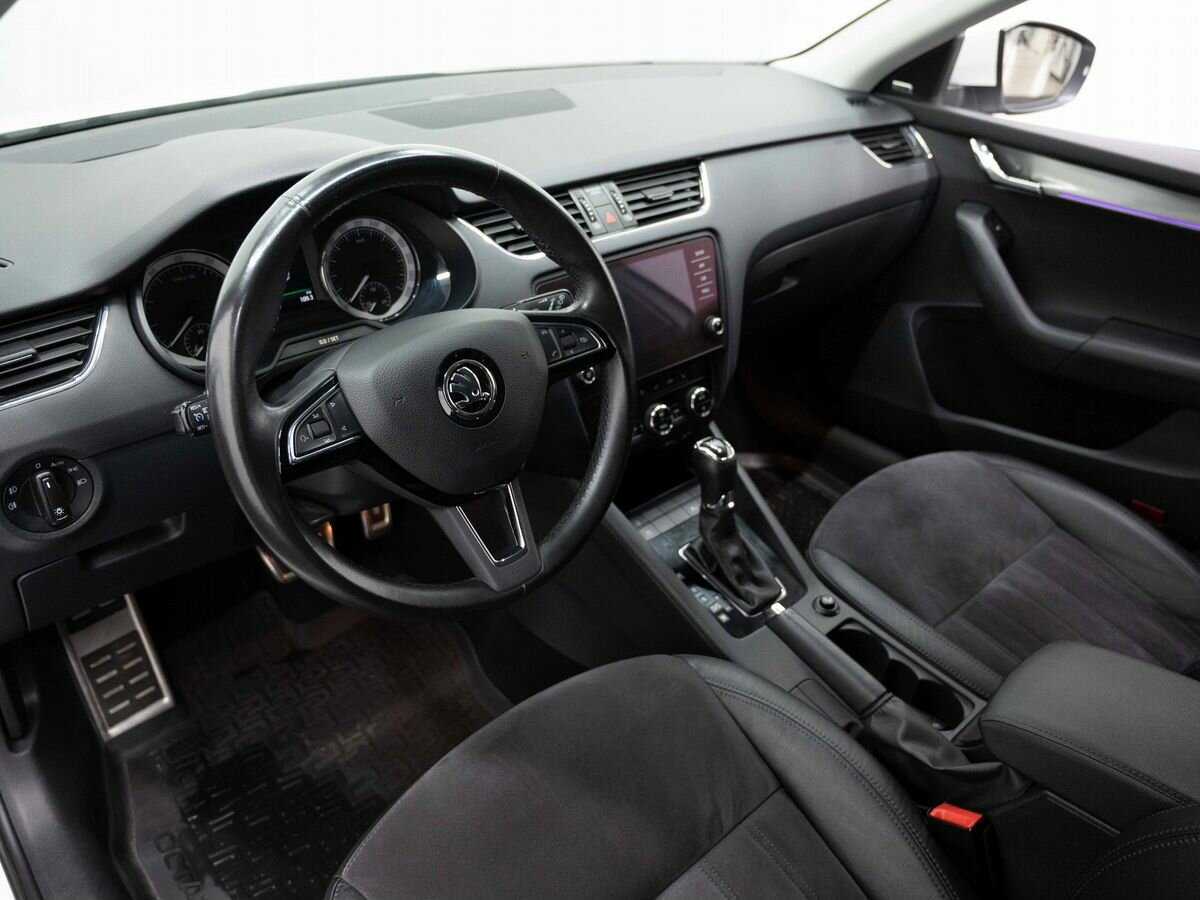 Skoda Octavia 2017 года с пробегом. Фото: #6