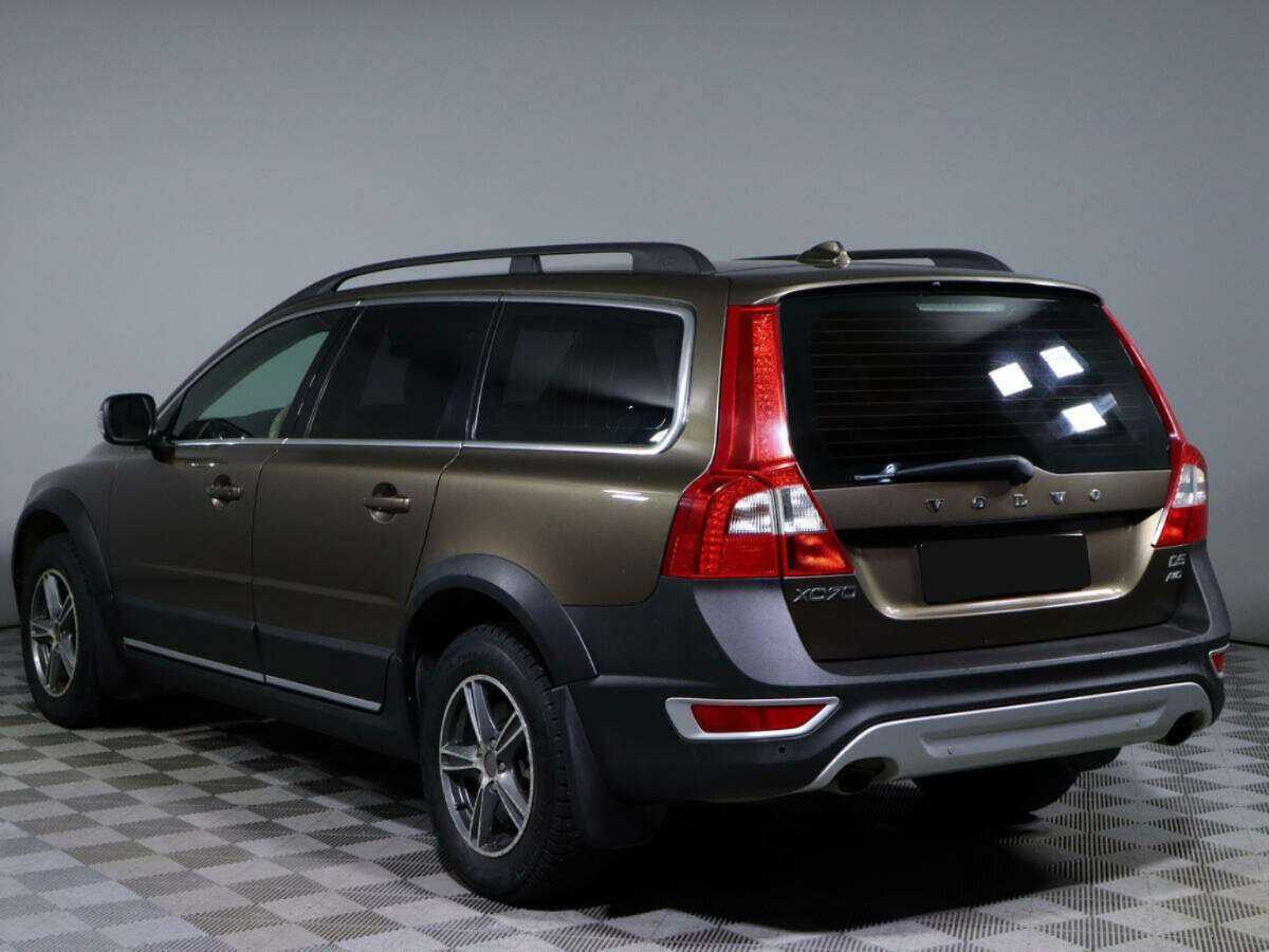 Volvo XC70 2012 года с пробегом. Фото: #4