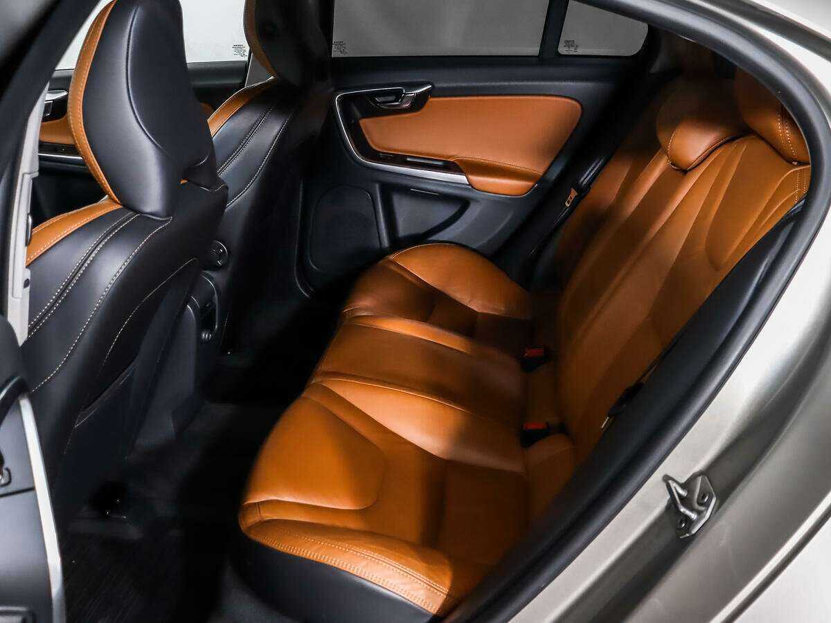 Volvo S60 2014 года с пробегом. Фото: #10