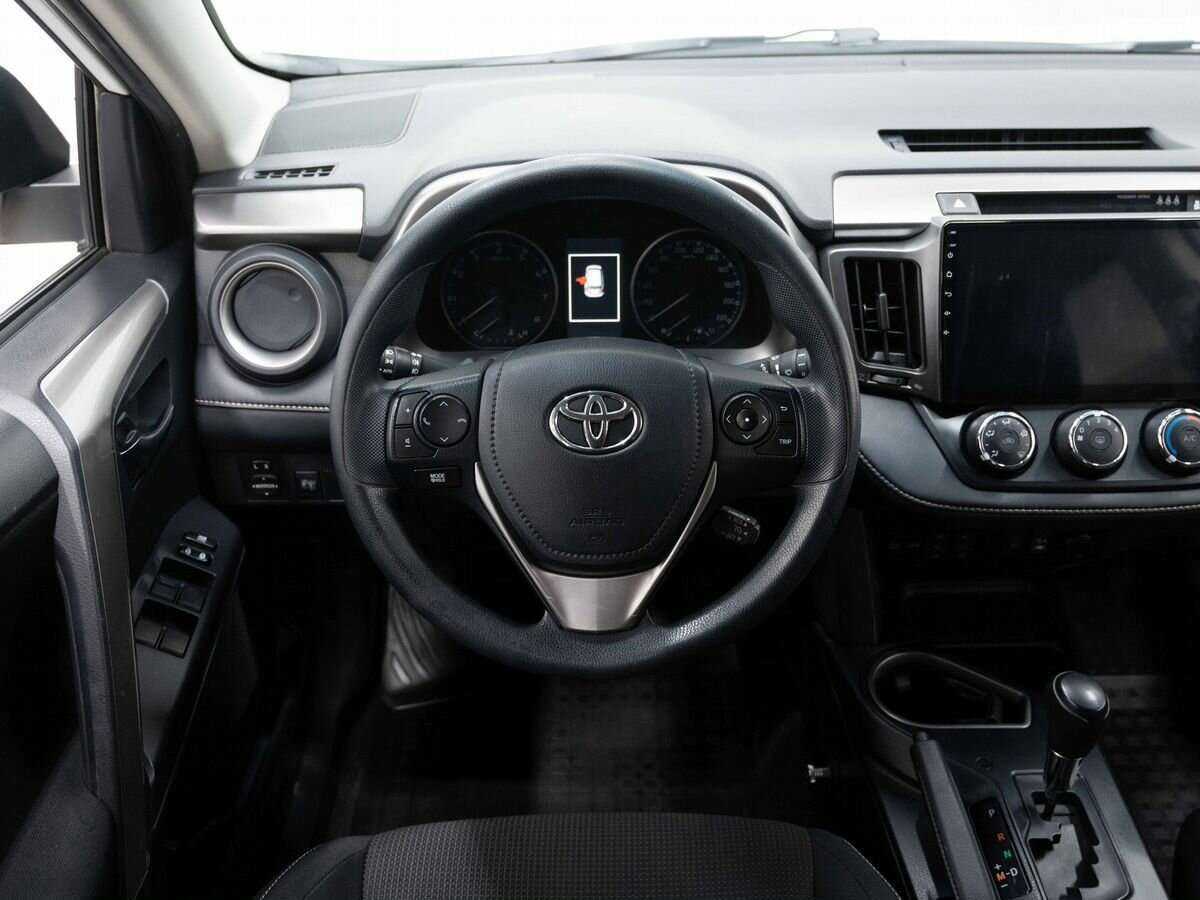 Toyota RAV4 2017 года с пробегом. Фото: #16