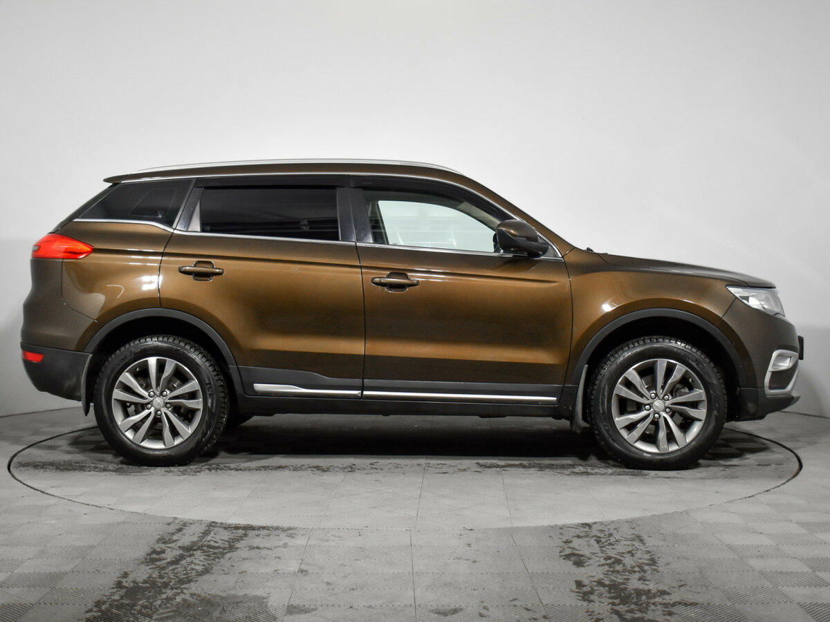 Geely Atlas 2019 года с пробегом. Фото: #3