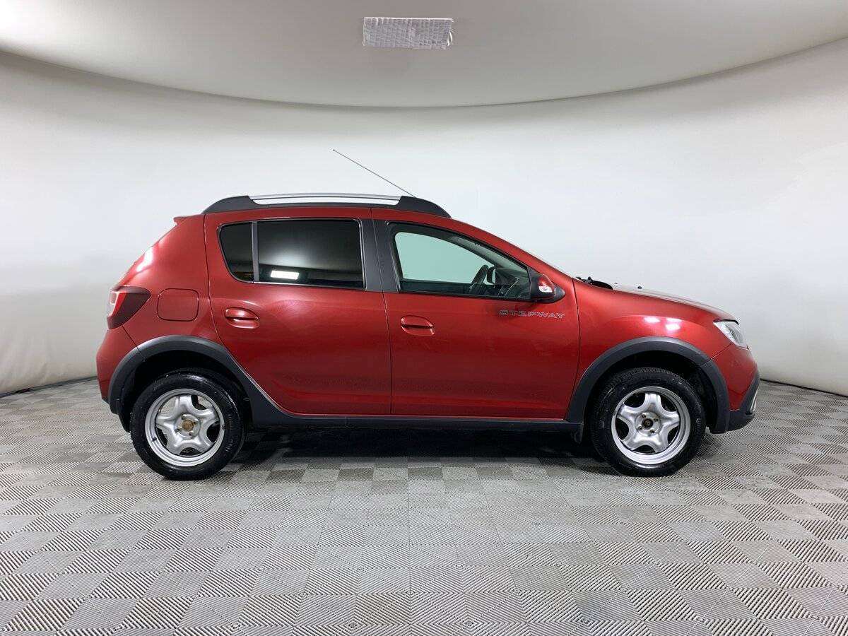 Renault Sandero 2021 года с пробегом. Фото: #3