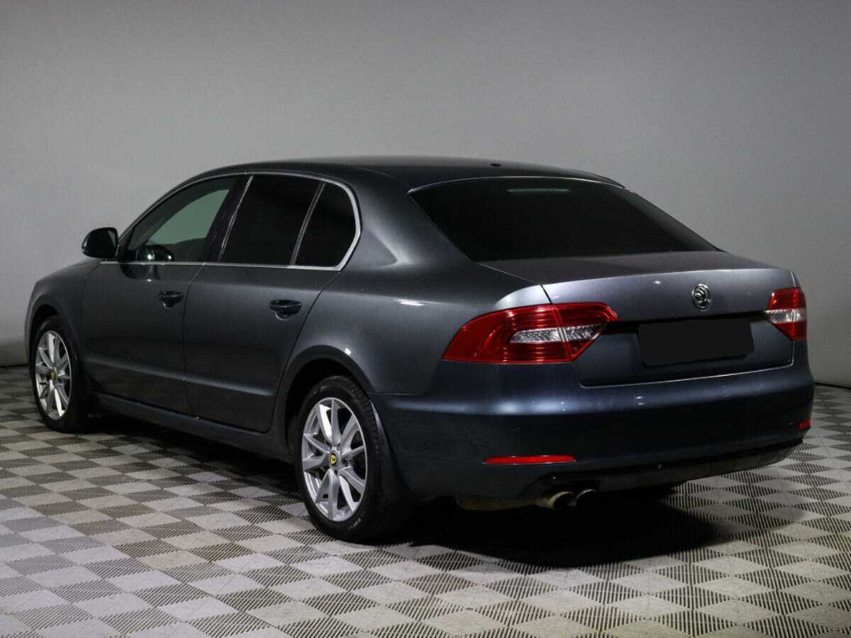 Skoda Superb 2014 года с пробегом. Фото: #6