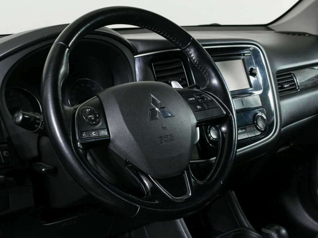 Mitsubishi Outlander 2015 года с пробегом. Фото: #11