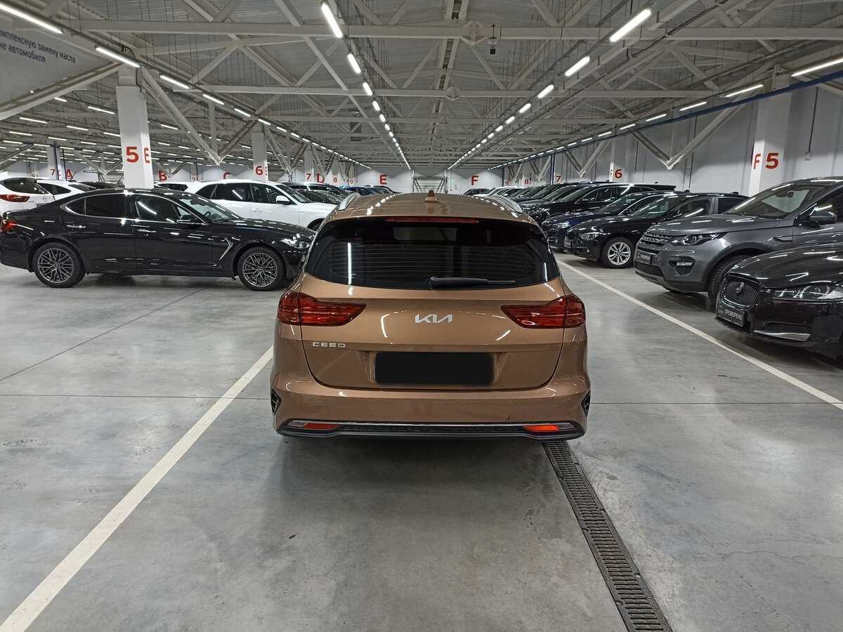 Kia Ceed 2022 года с пробегом. Фото: #5