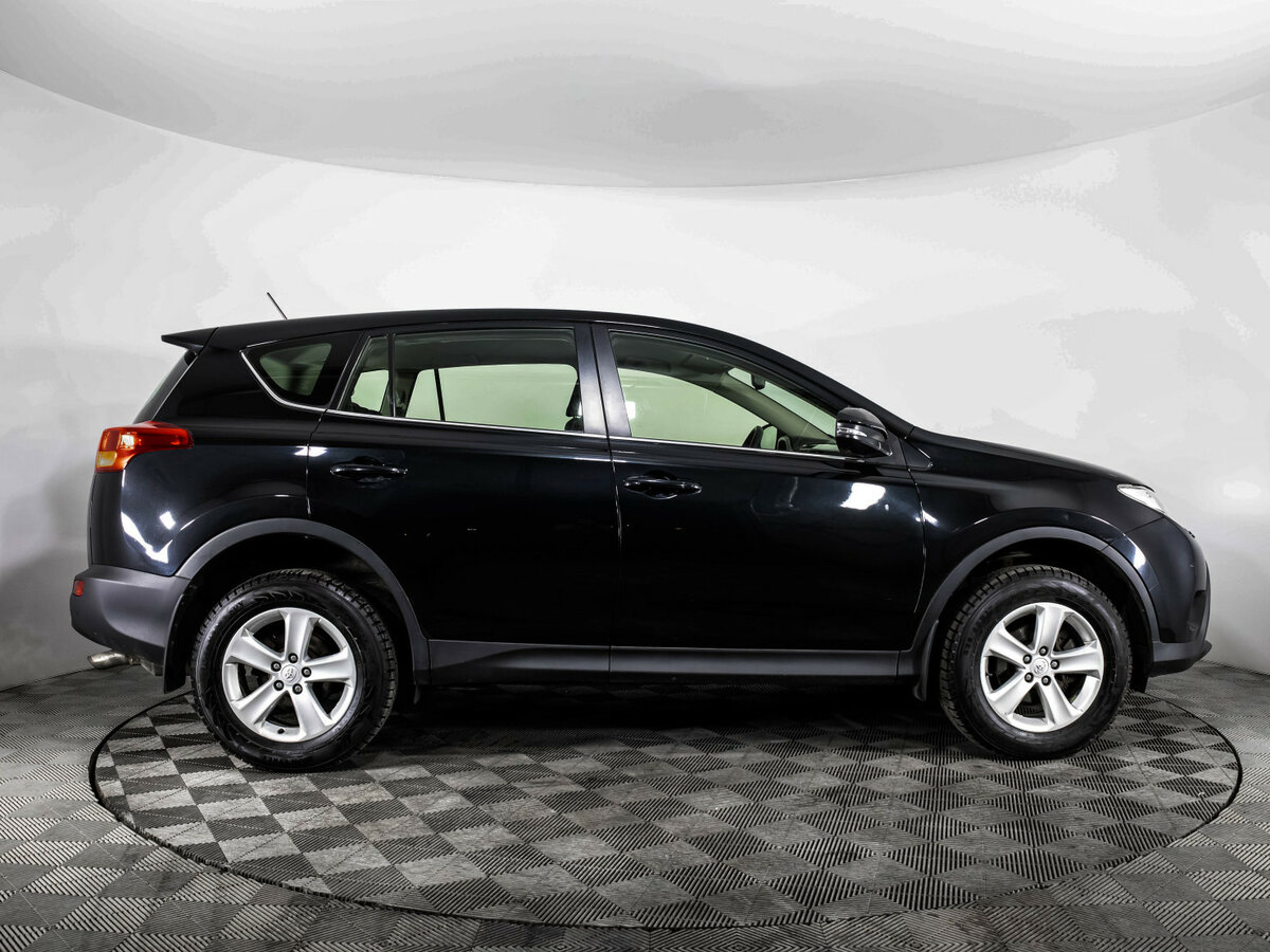 Toyota RAV4 2013 года с пробегом. Фото: #3