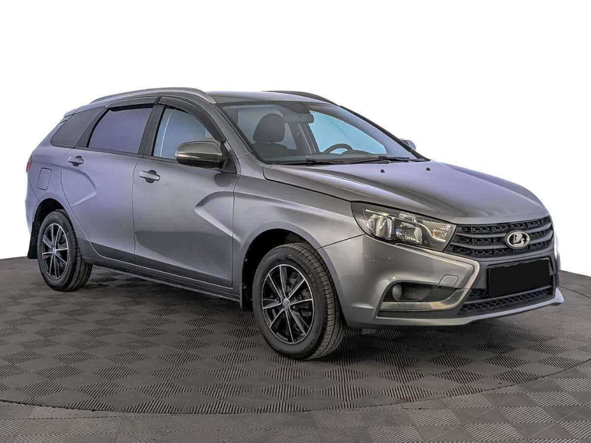Lada (ВАЗ) Vesta 2021 года с пробегом. Фото: #2