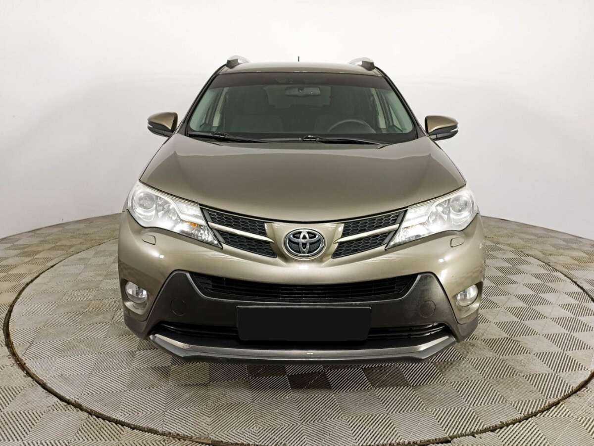 Toyota RAV4 2014 года с пробегом. Фото: #1