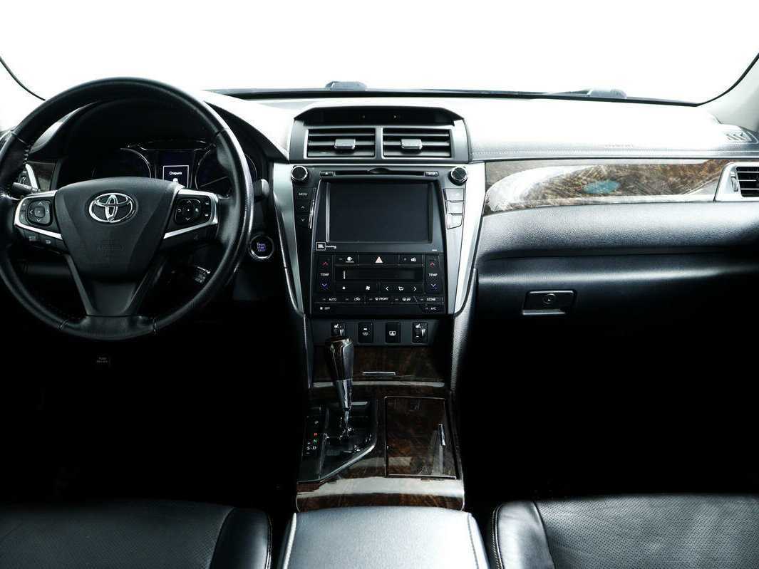 Toyota Camry 2015 года с пробегом. Фото: #10
