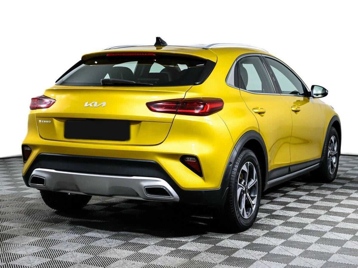 Kia XCeed 2021 года с пробегом. Фото: #4