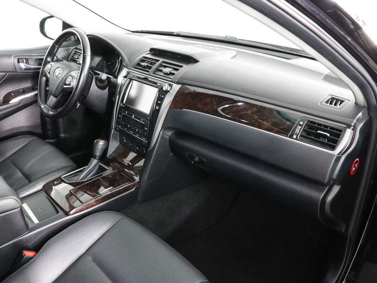 Toyota Camry 2016 года с пробегом. Фото: #9