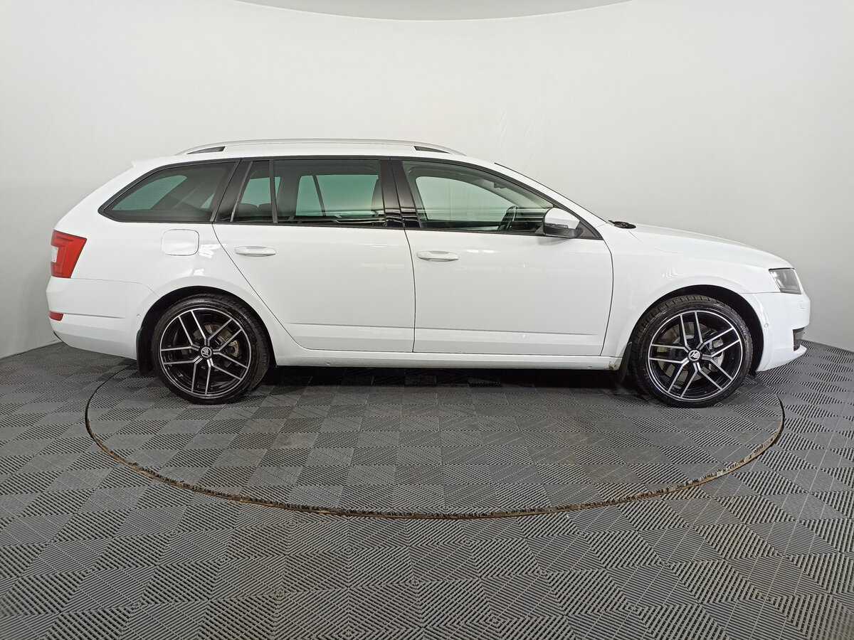 Skoda Octavia 2015 года с пробегом. Фото: #3