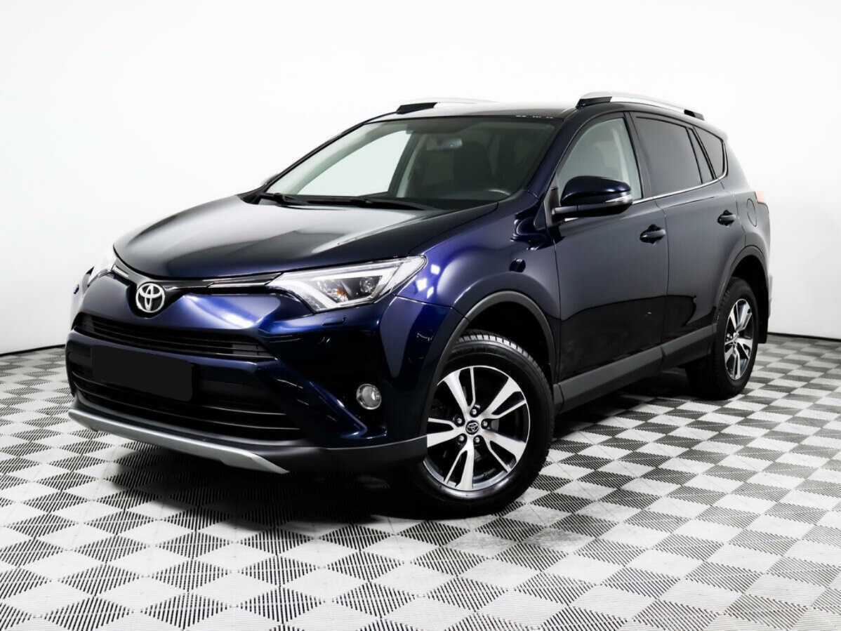 Toyota RAV4 2018 года с пробегом. Посмотреть фото