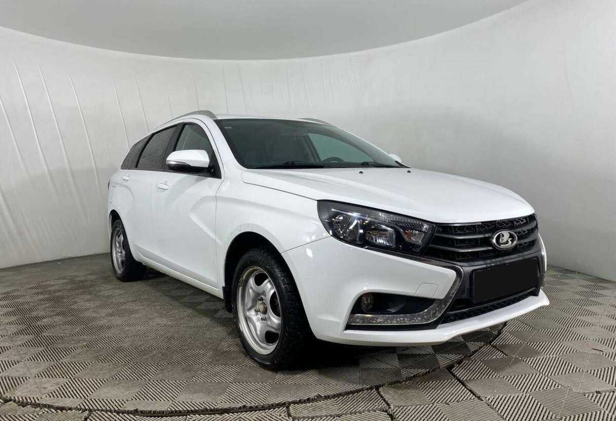 Lada (ВАЗ) Vesta 2019 года с пробегом. Фото: #2