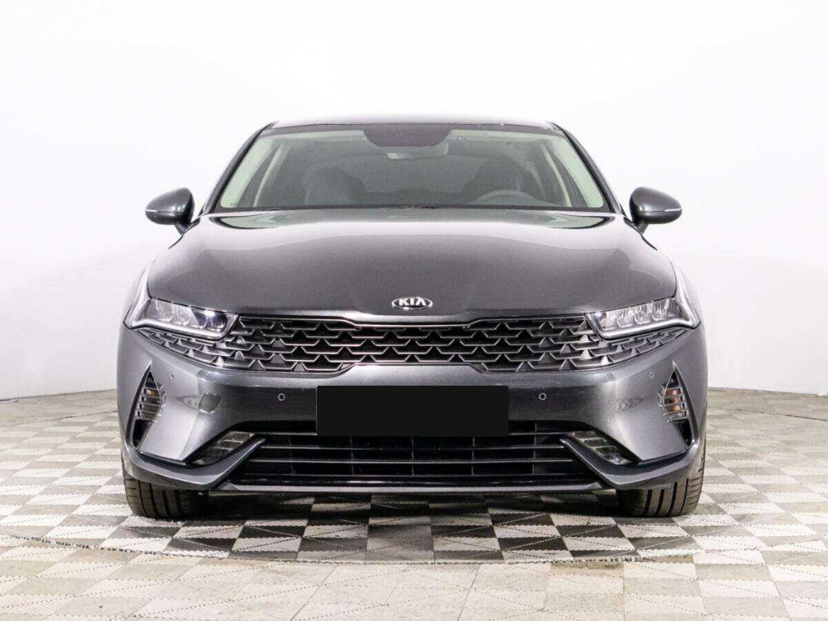 Kia K5 2021 года с пробегом. Фото: #1