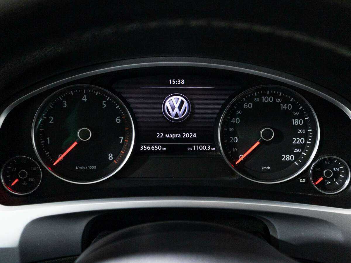 Volkswagen Touareg 2012 года с пробегом. Фото: #9