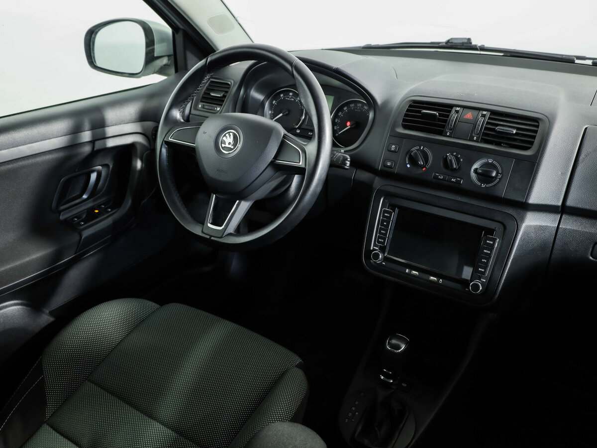 Skoda Fabia 2014 года с пробегом. Фото: #6
